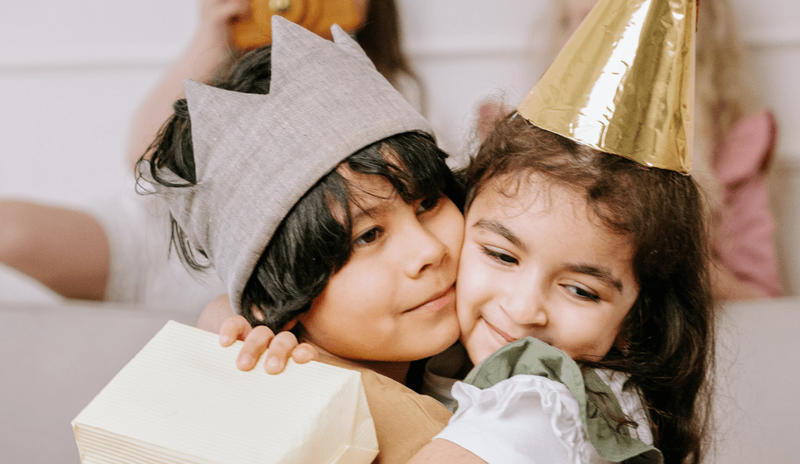 Ποιον να καλέσω στο πάρτυ του παιδιού μου;
